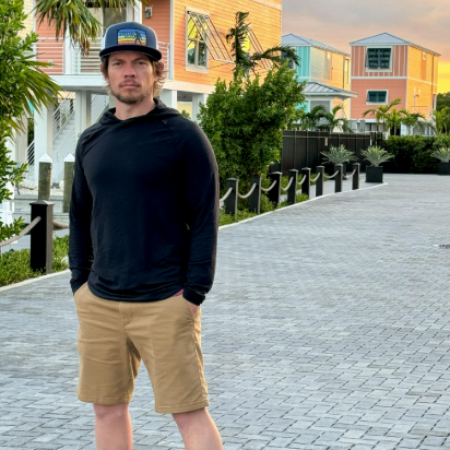 Joel Hoellein is mainly known as the supportive and charming husband of the famous family YouTube vlogger Bonnie Hoellein. 